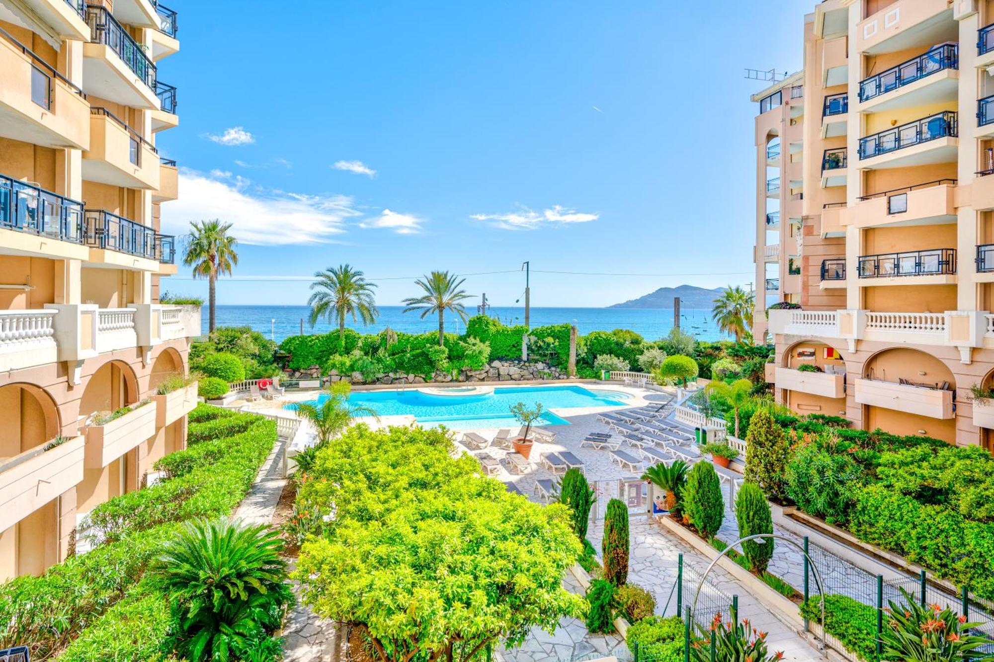 Residence La Palme D'Azur - Cannes Buitenkant foto
